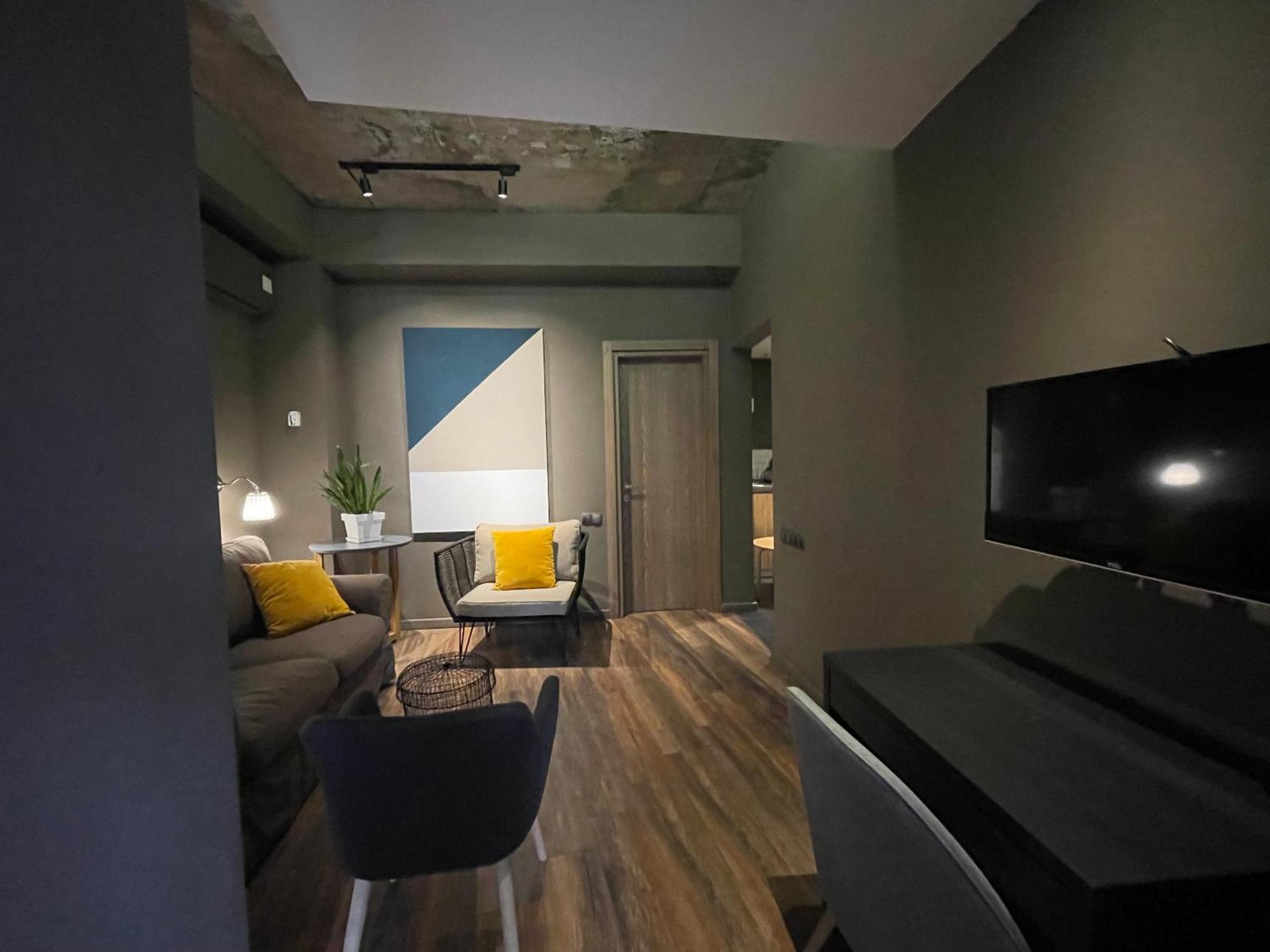 Апартаменти Moma, Contemporary Design At Old Tbilisi. Perfect Location Екстер'єр фото